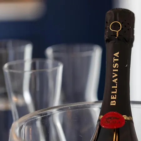 Nocleg ze śniadaniem Bluonly Boutique 4*