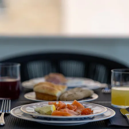 Bluonly Boutique Bed & Breakfast *